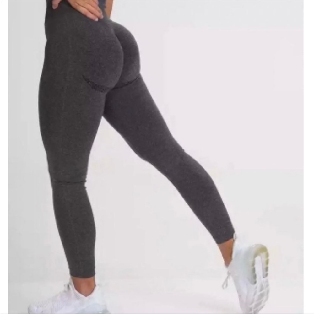 Size XS NVGTN Seamless High Waisted Leggings